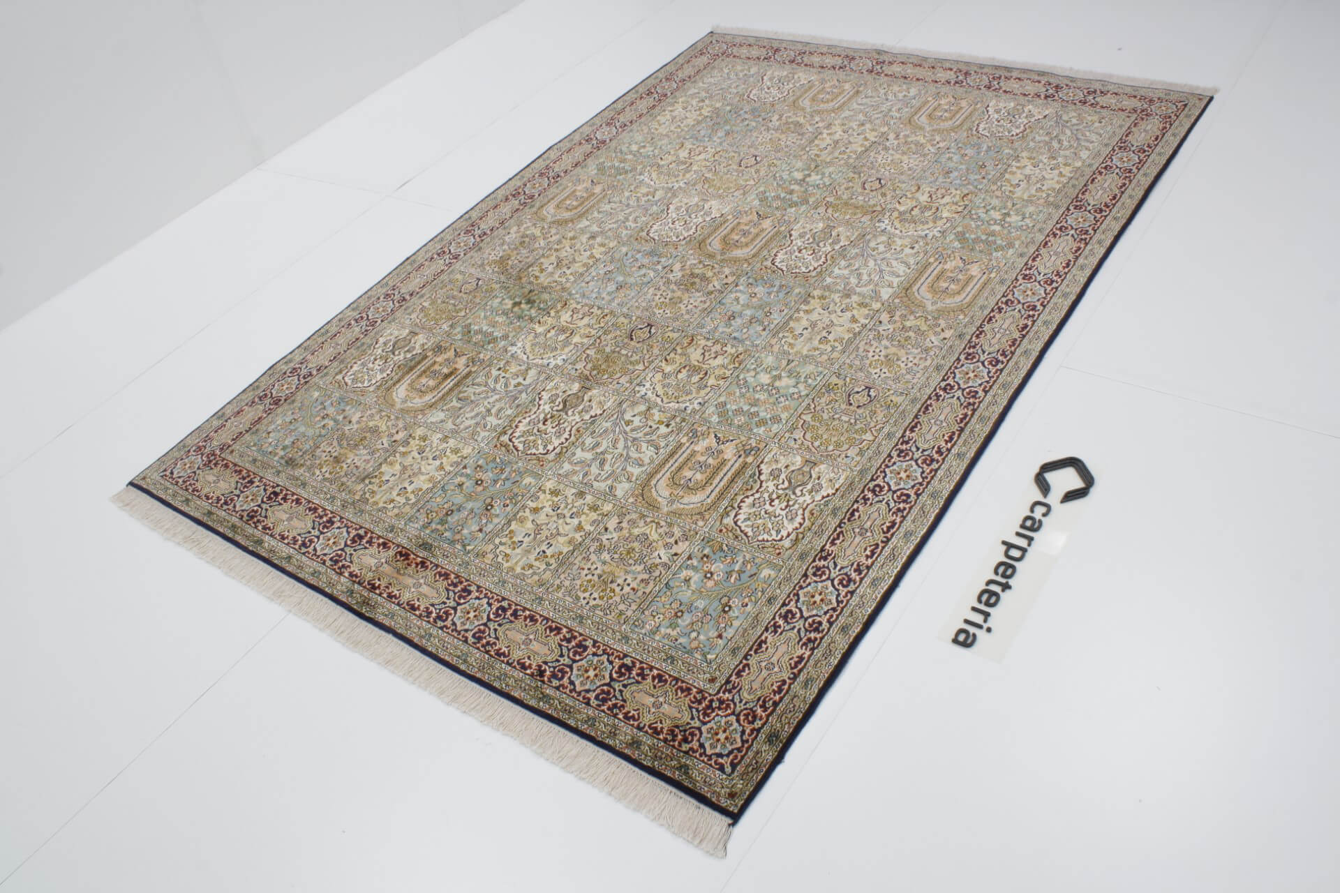 Kashmir Silk Royal