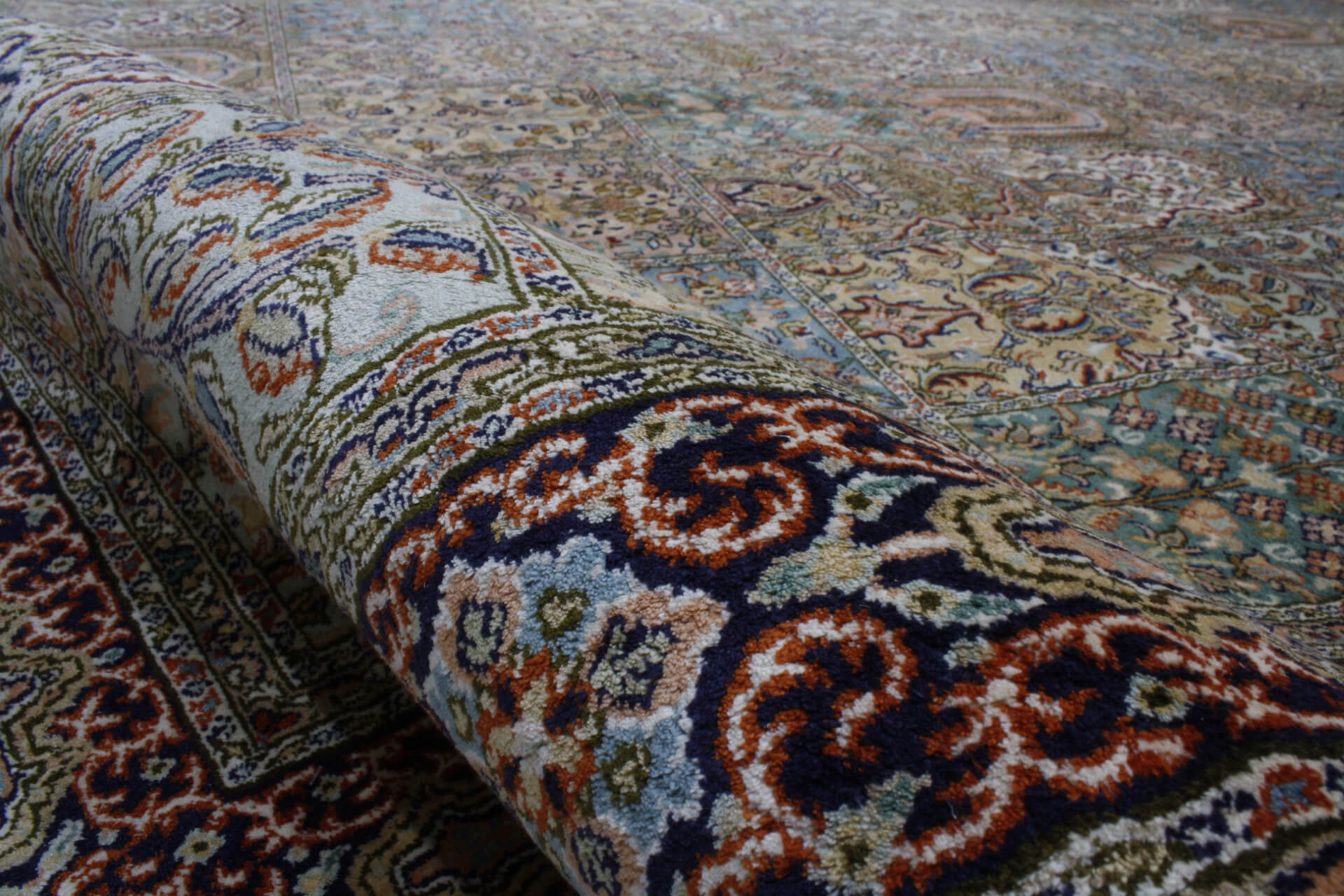 Kashmir Silk Royal