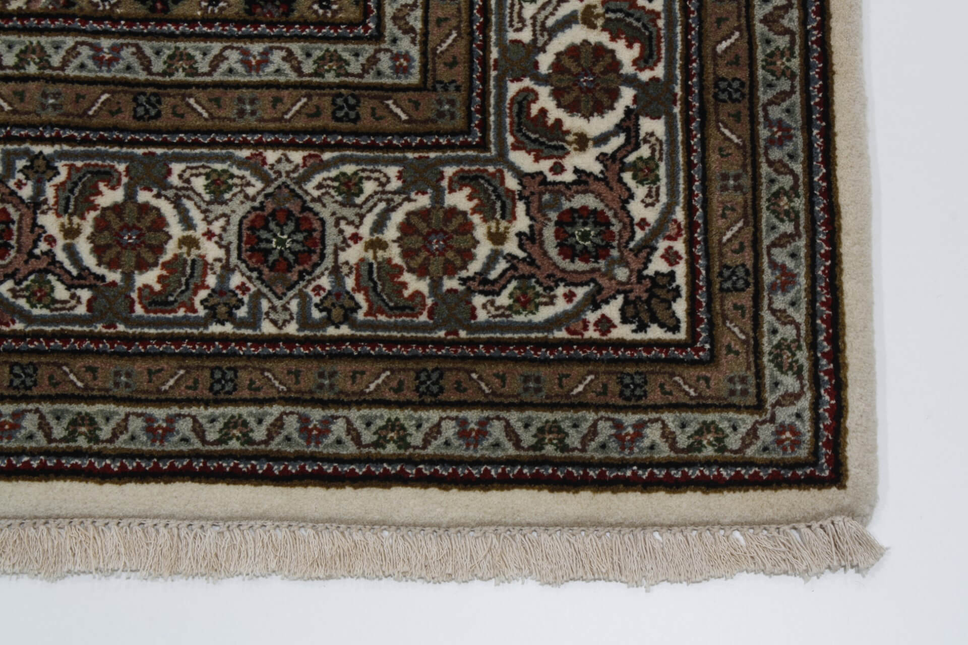 Tabriz Exclusive