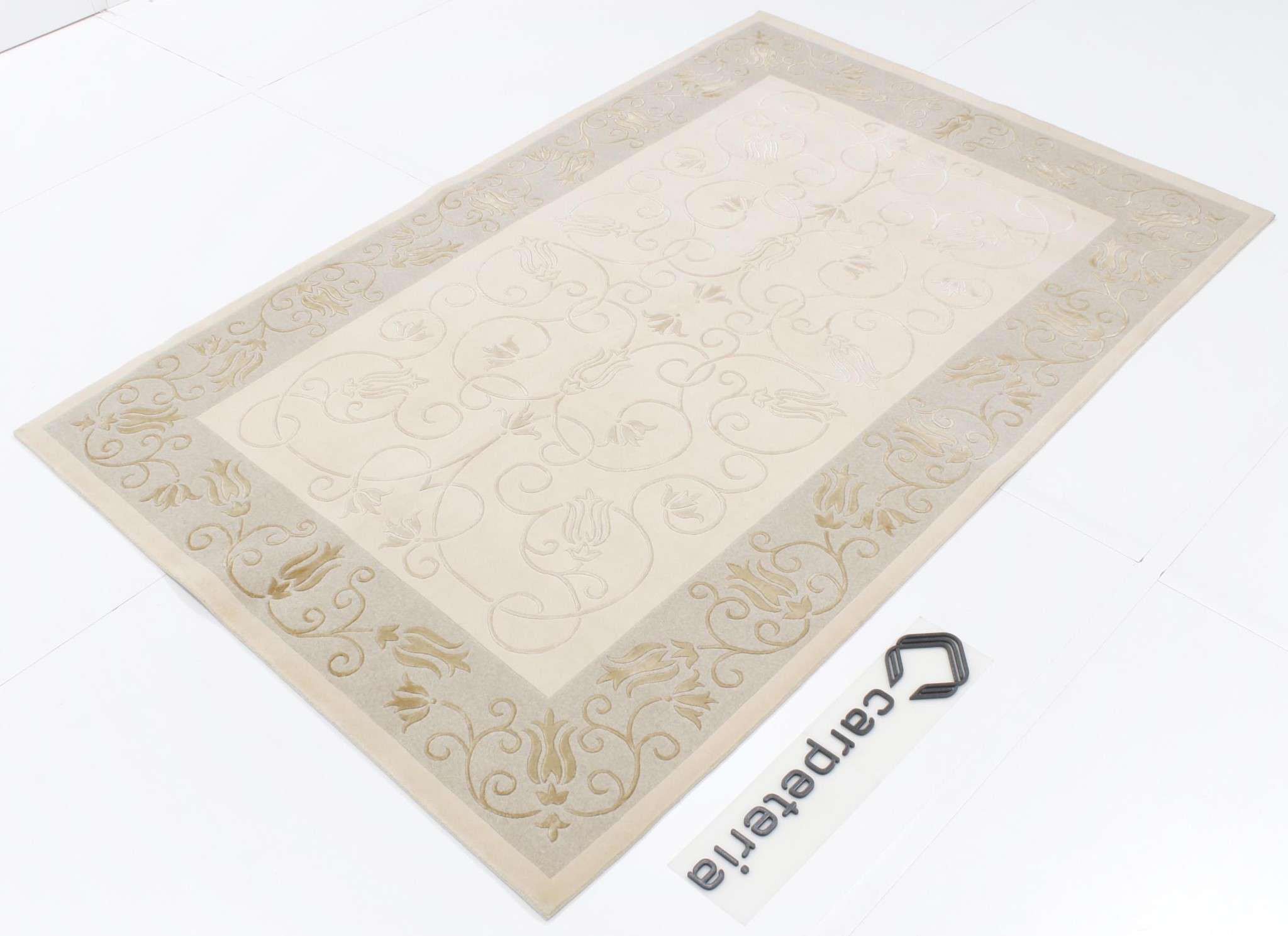 Daliana Exclusive