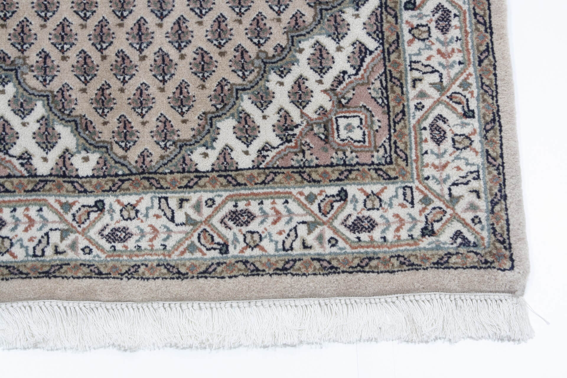 Surat Corner floral sand