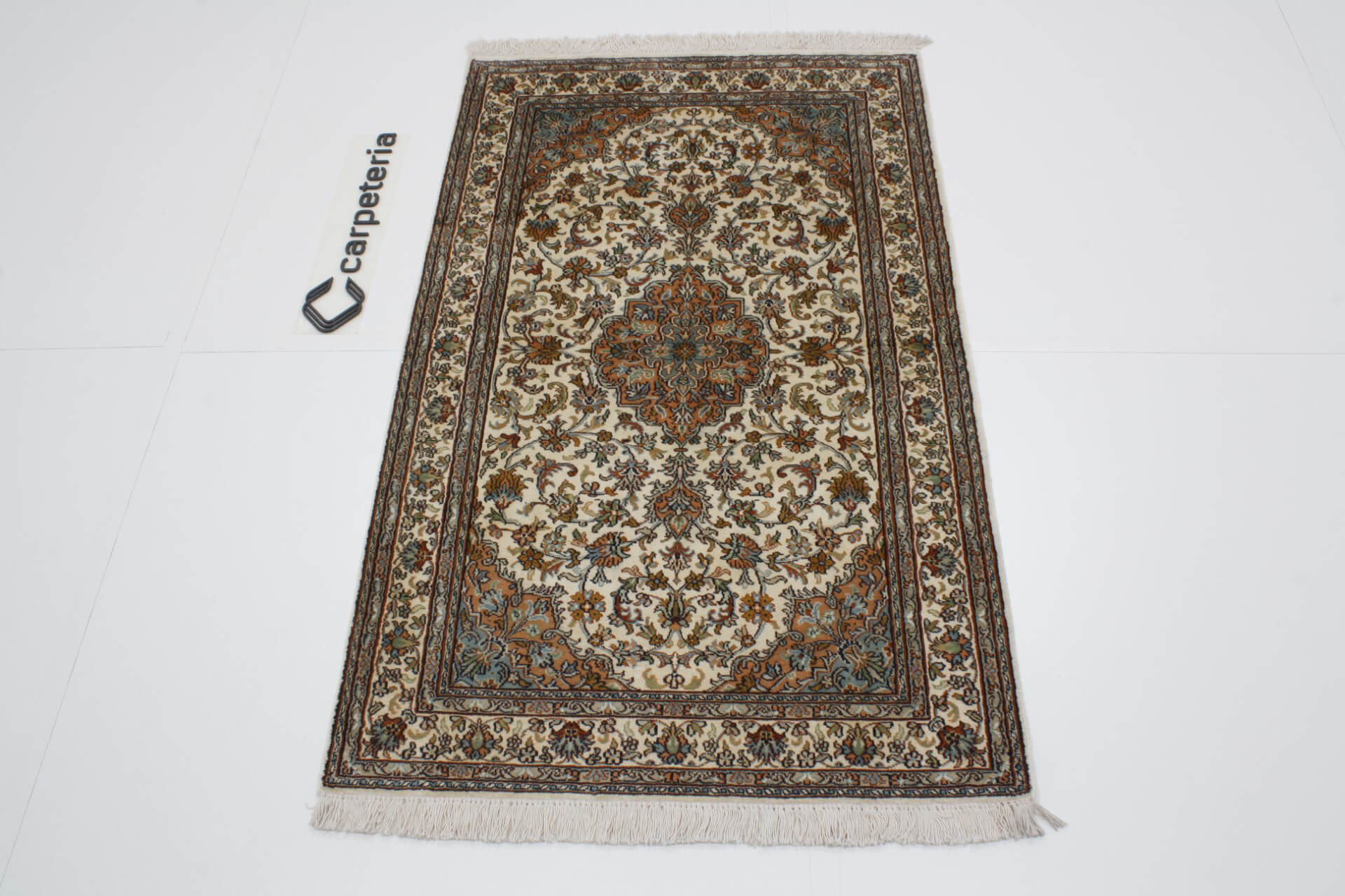Kashmir Silk Exclusive