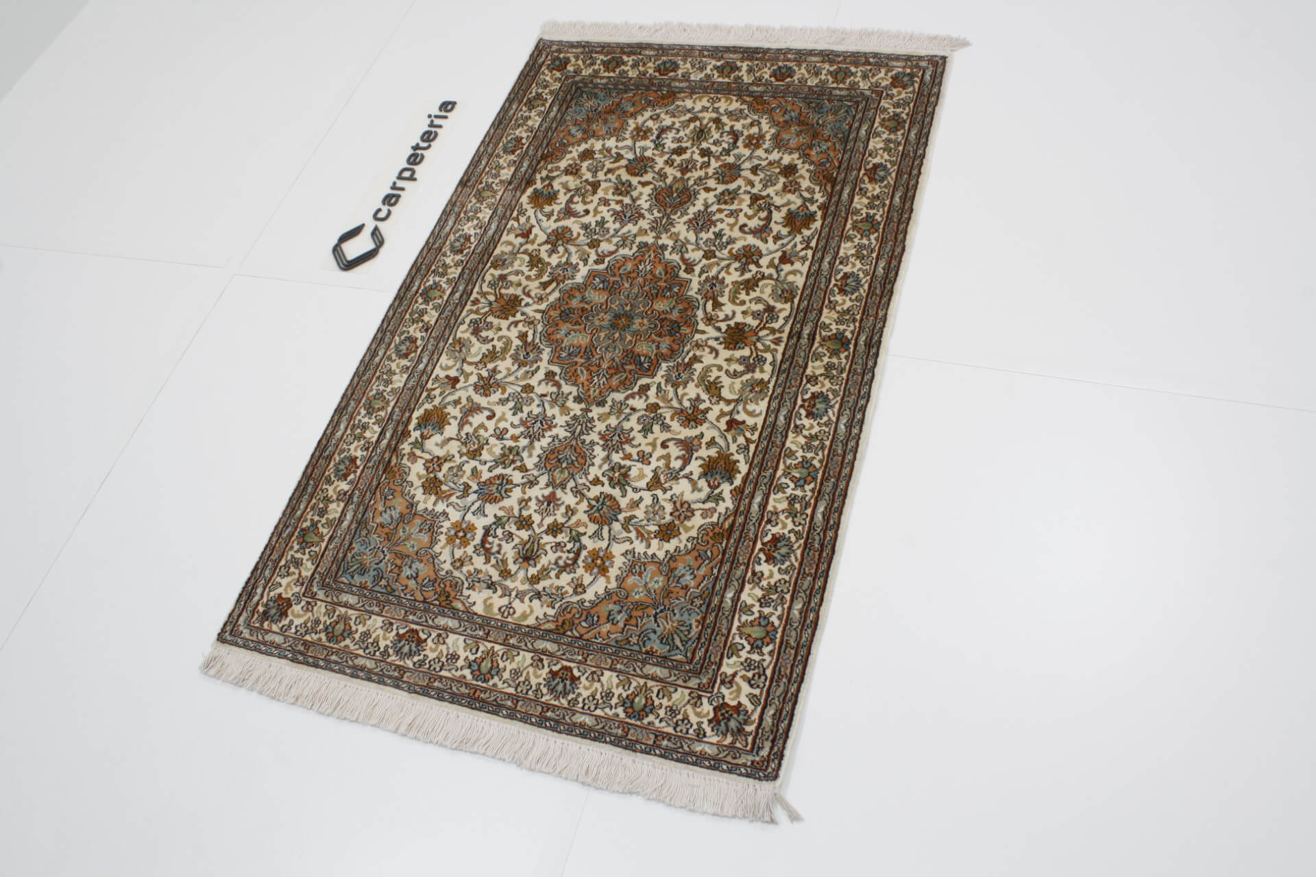 Kashmir Silk Exclusive