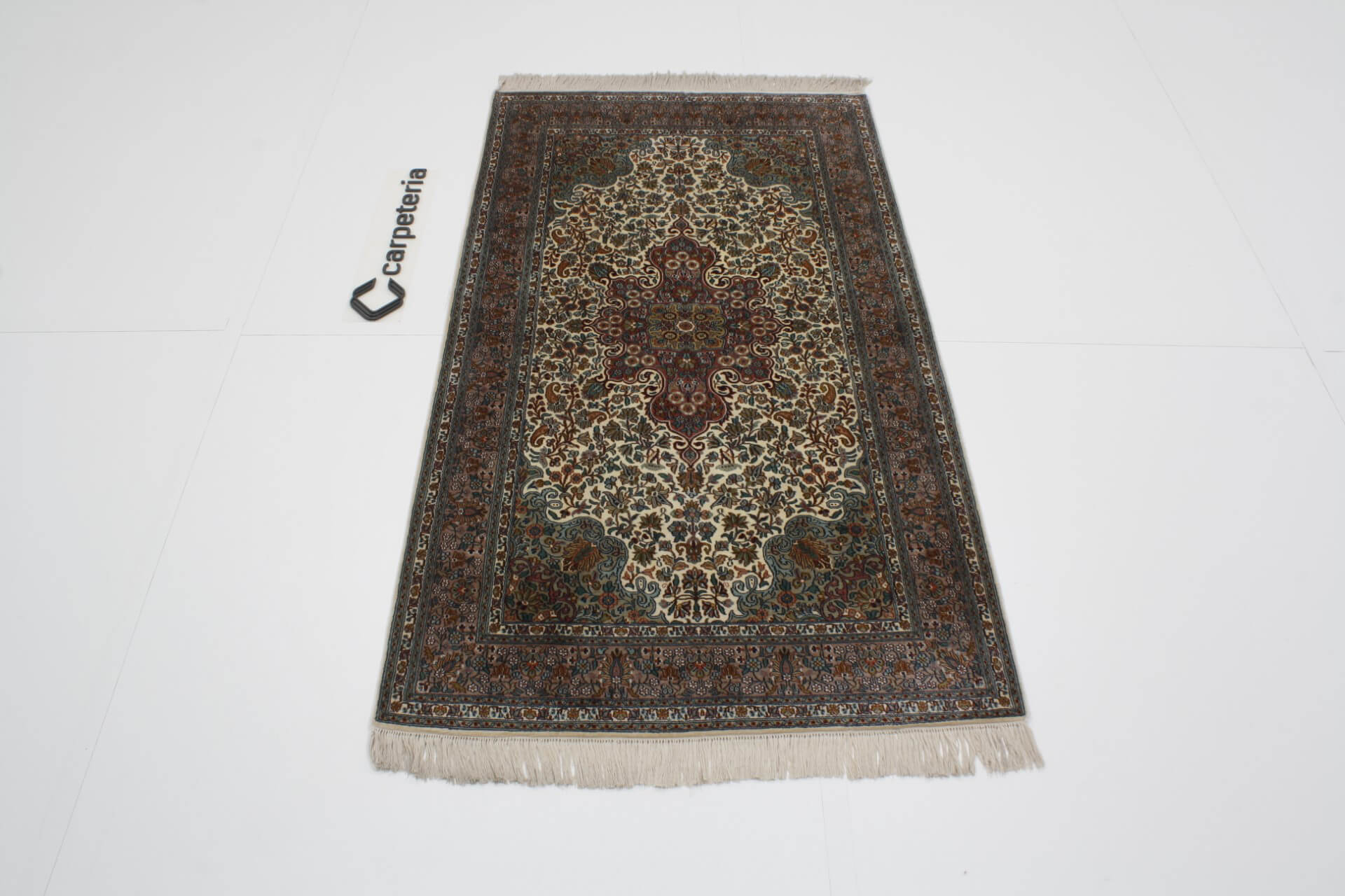 Kashmir Silk Royal