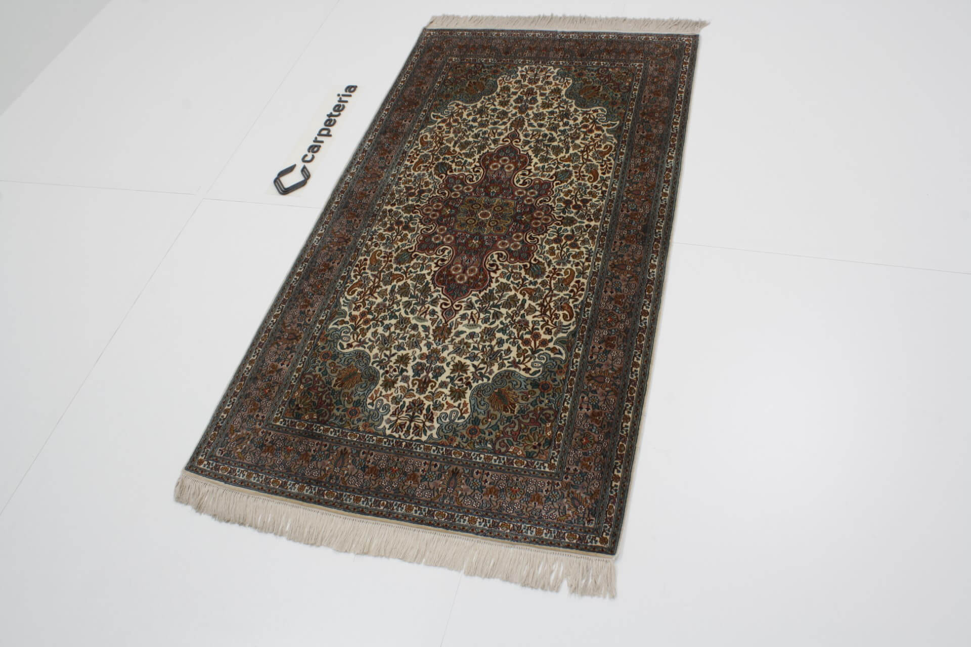 Kashmir Silk Royal