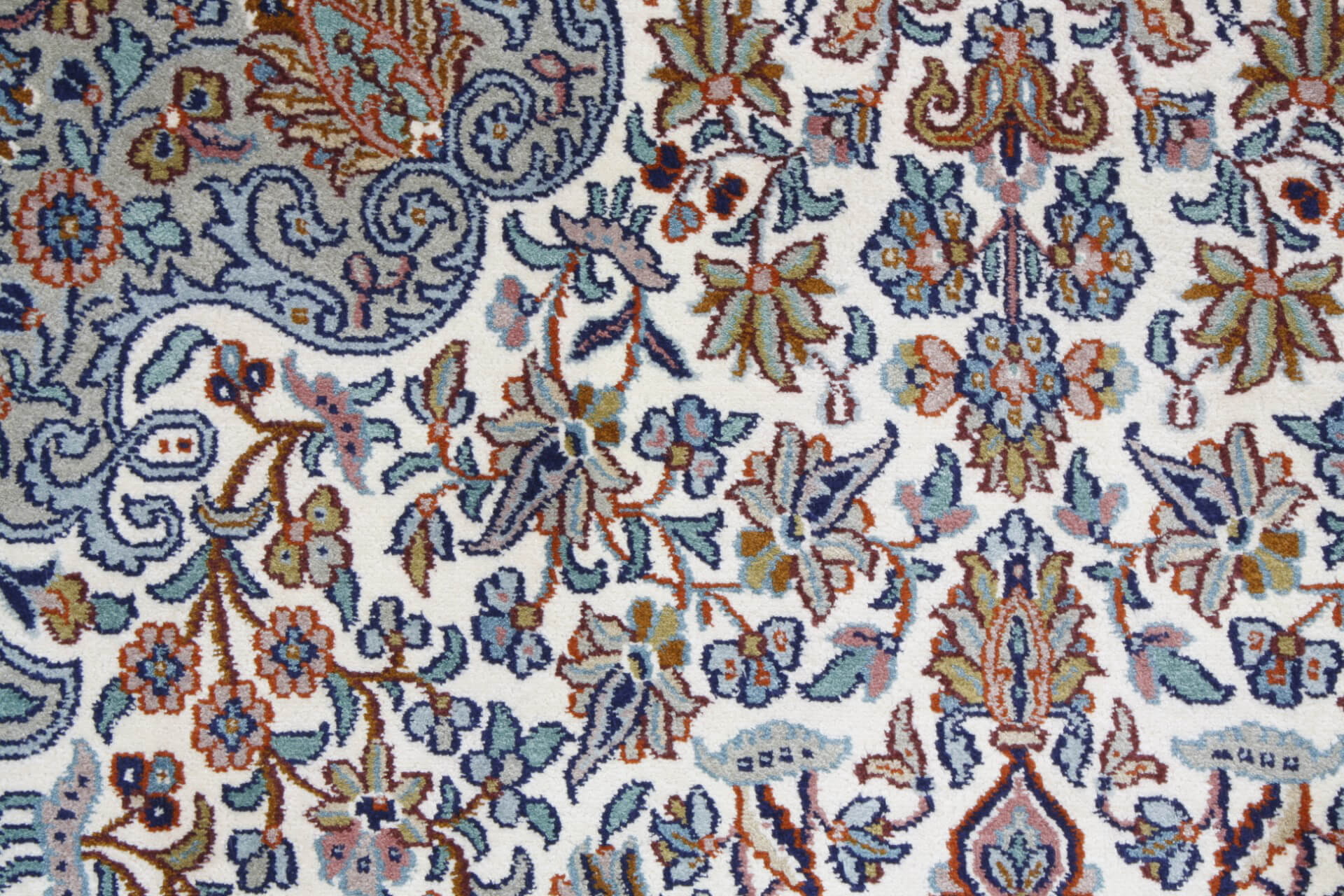 Kashmir Silk Royal