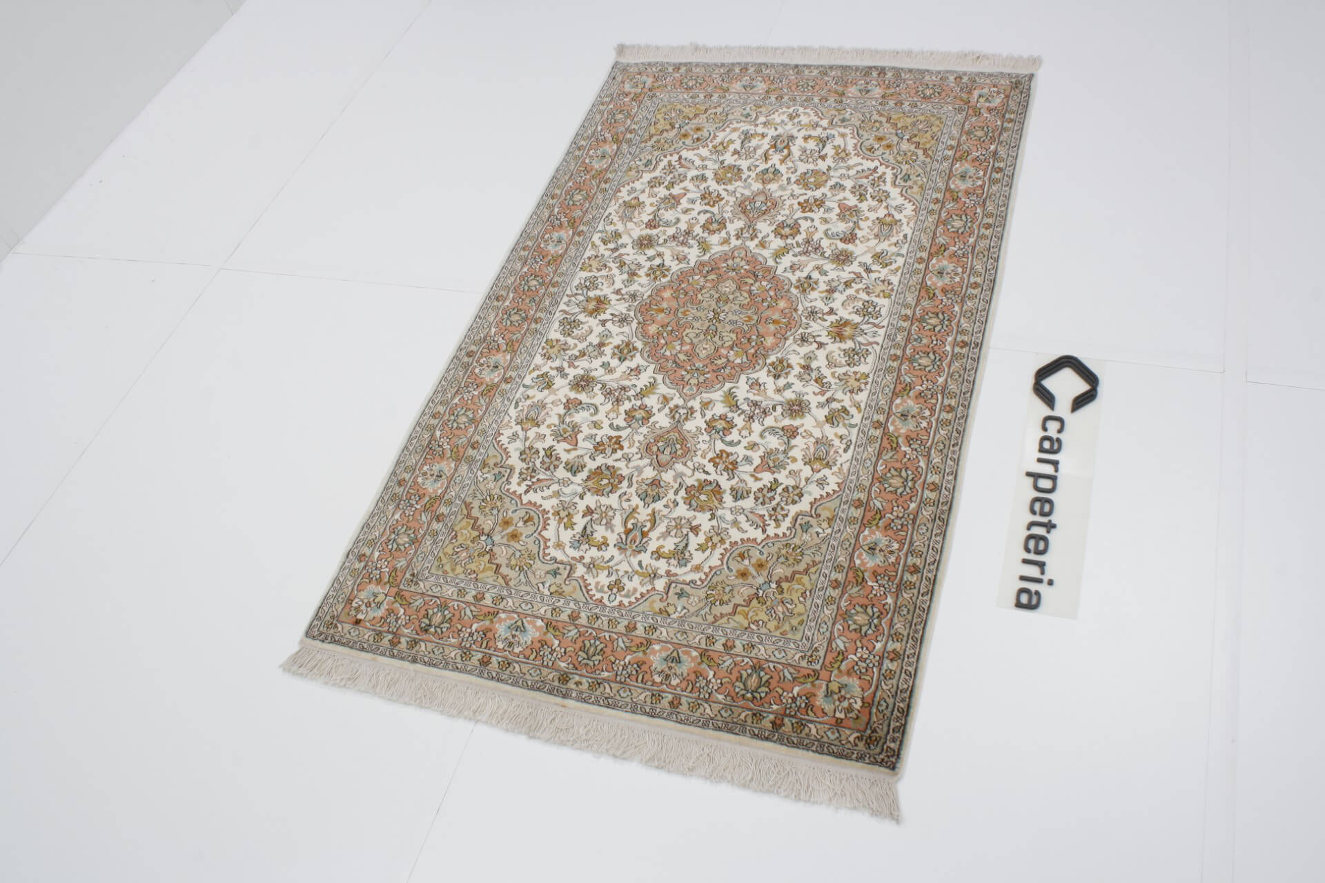 Kashmir Silk Exclusive