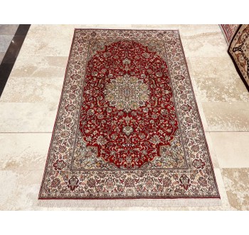 Kashmir Silk Exclusive