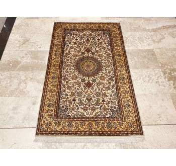 Kashmir Silk Exclusive
