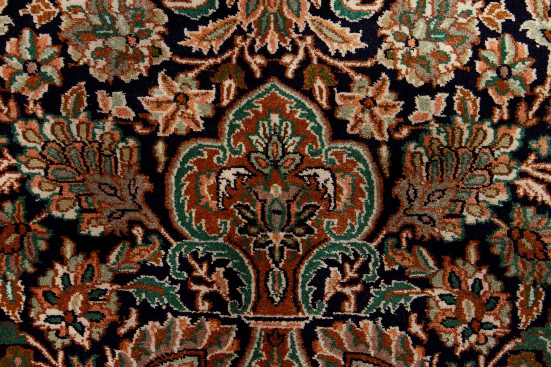 Kashmir Silk Royal