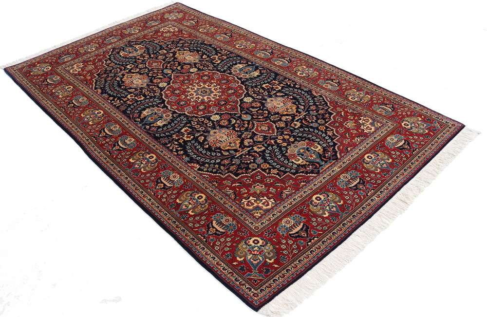 Persian rug Kashan
