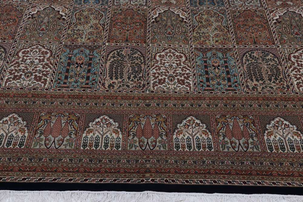 Oriental rug Qom