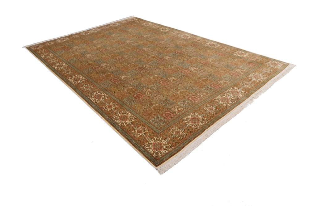 Oriental rug Kashmir