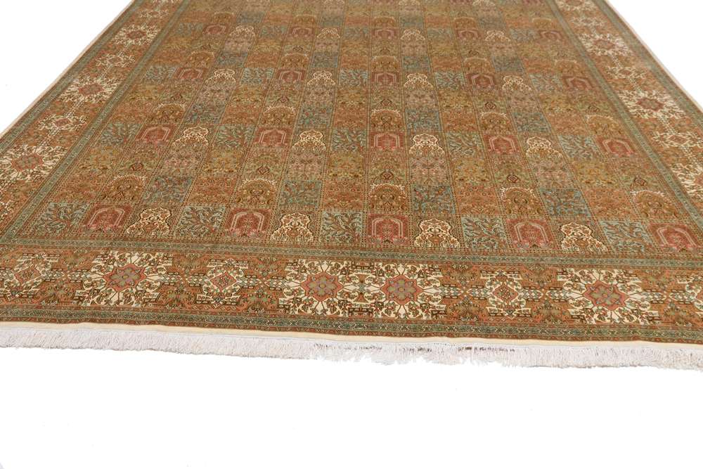 Oriental rug Kashmir