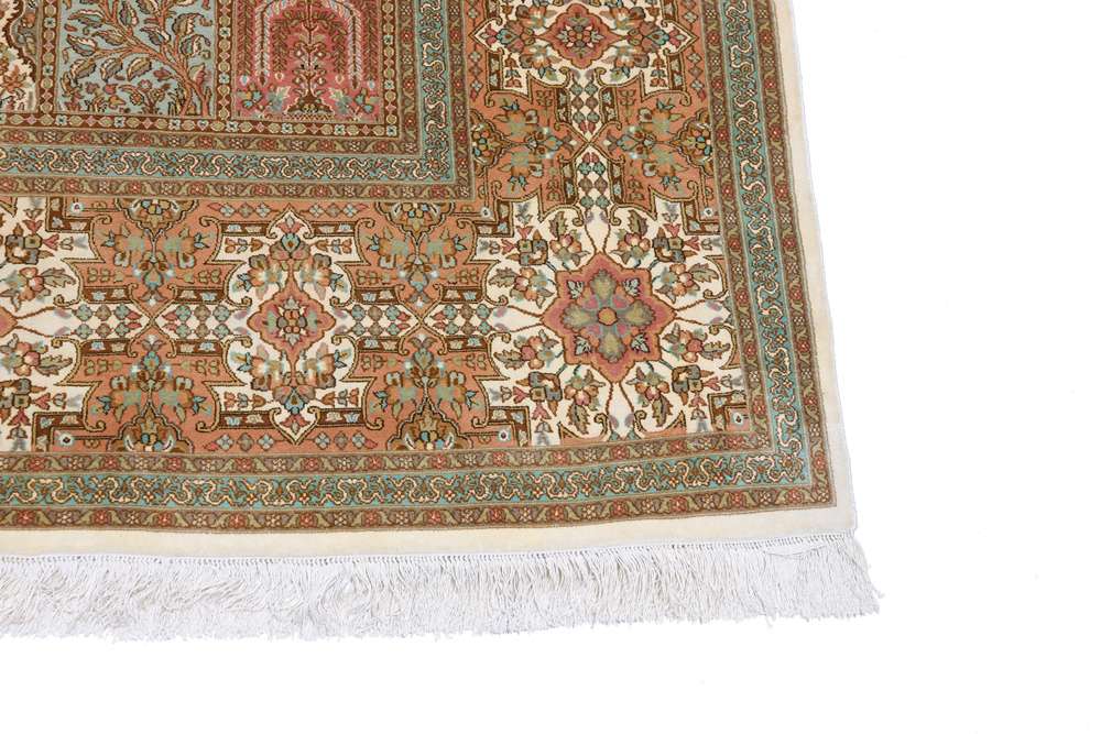 Oriental rug Kashmir