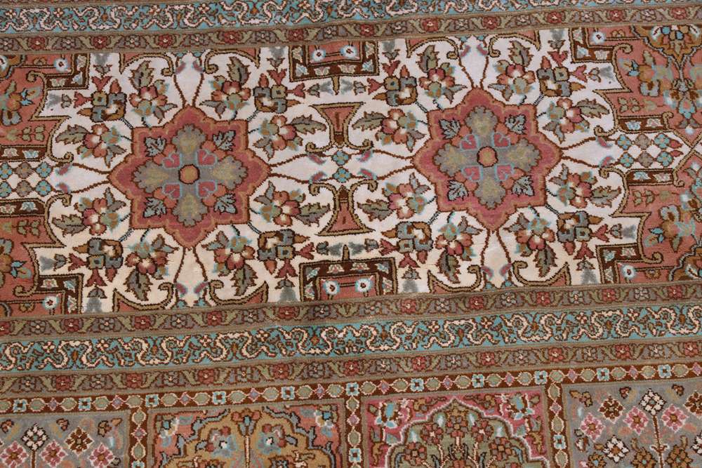 Oriental rug Kashmir