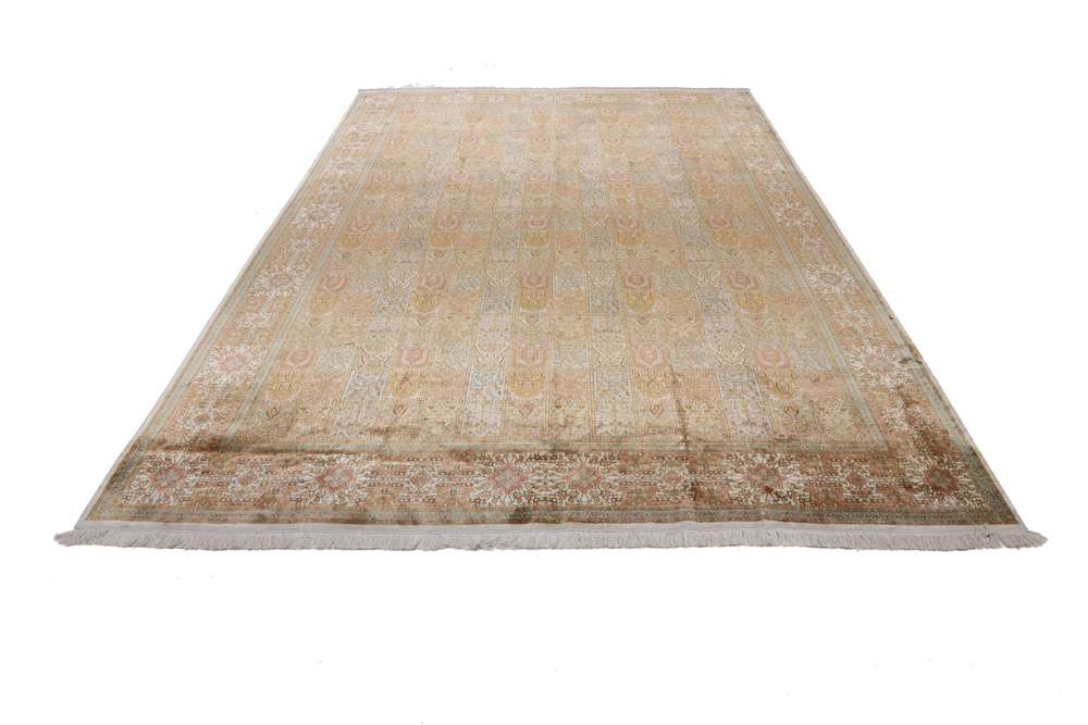 Oriental rug Kashmir