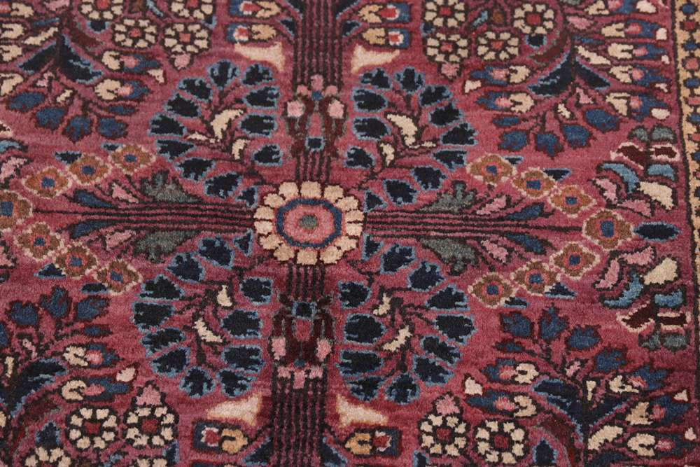 Persian rug Sarugh