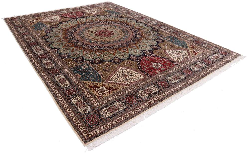 Oriental rug Kashmir