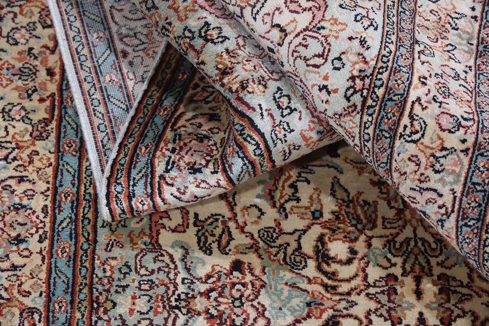 Oriental rug Kashmir