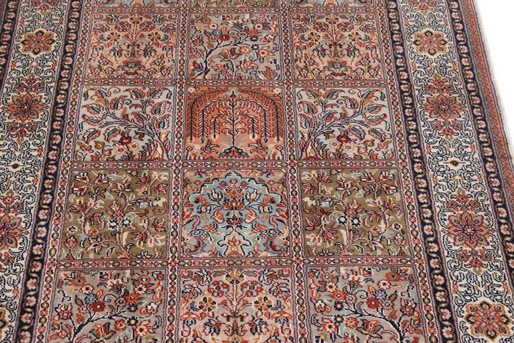 Oriental rug Kashmir