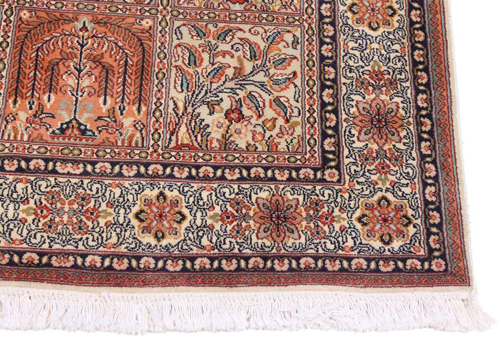 Oriental rug Kashmir