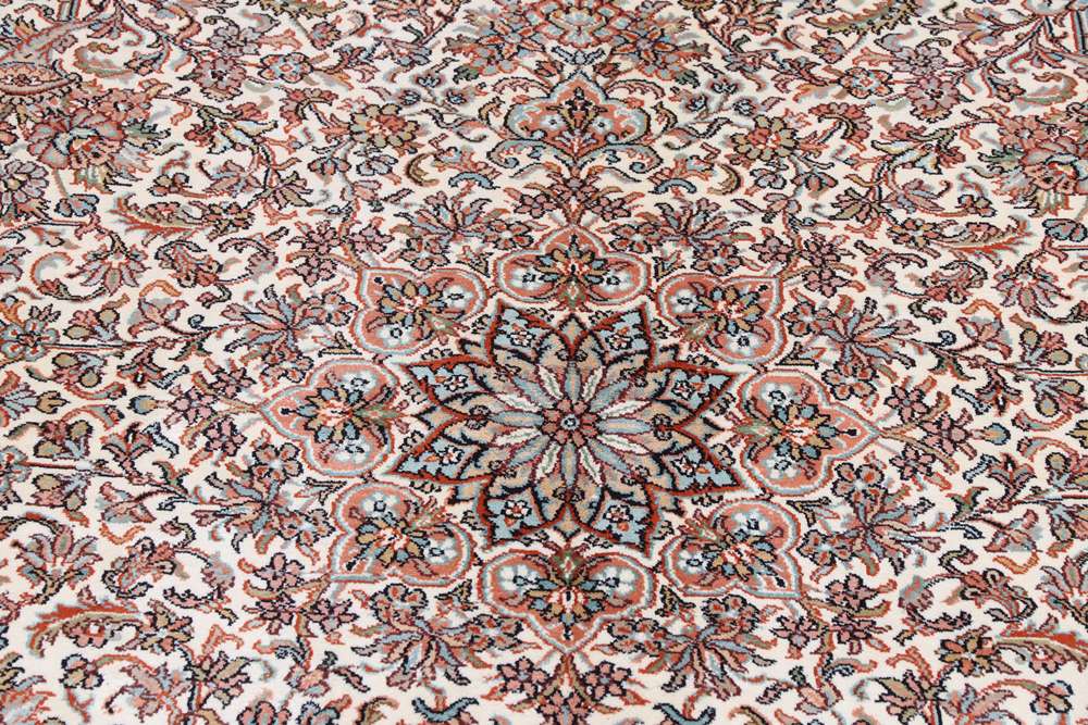 Oriental rug Kashmir