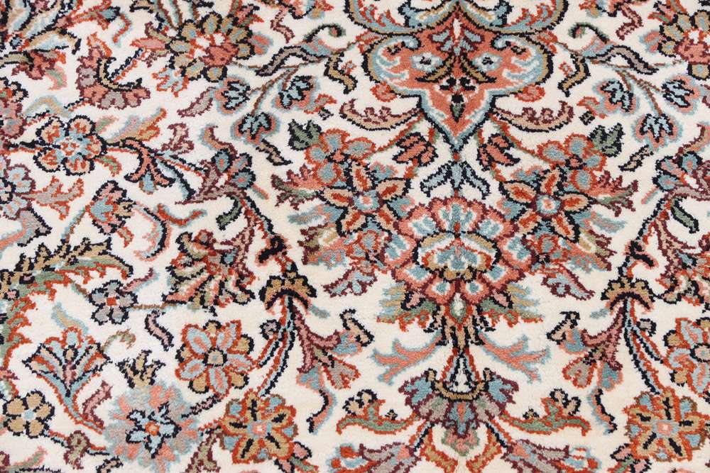 Oriental rug Kashmir