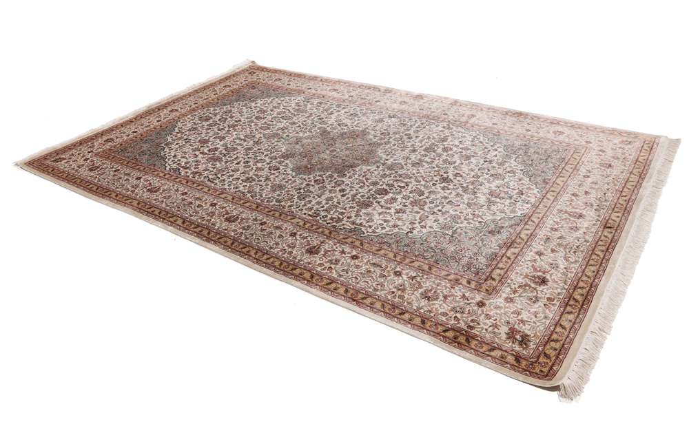 Oriental rug Kashmir