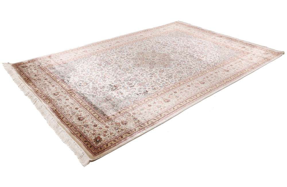 Oriental rug Kashmir