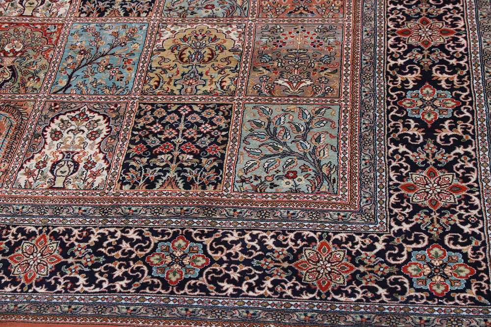 Oriental rug Kashmir