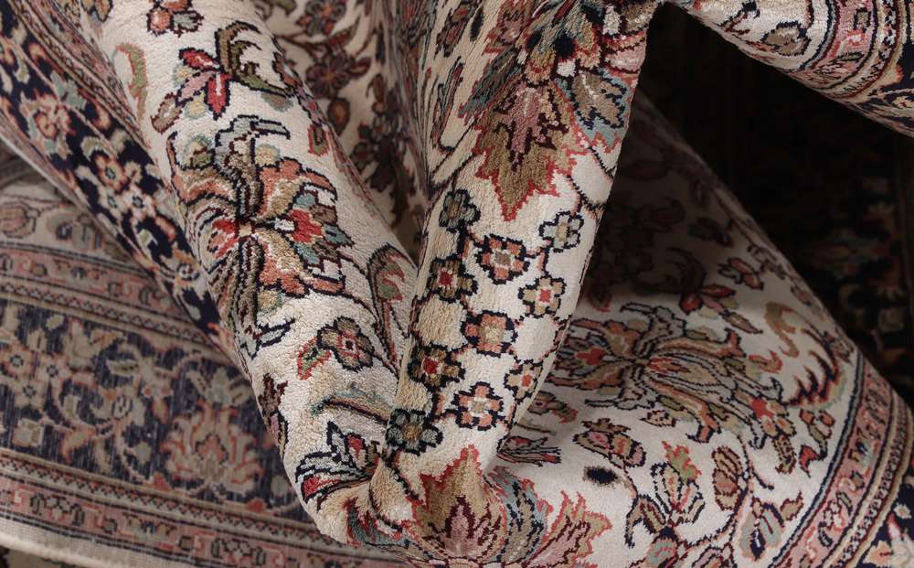 Oriental rug Kashmir