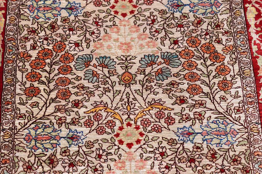 Oriental rug Hereke