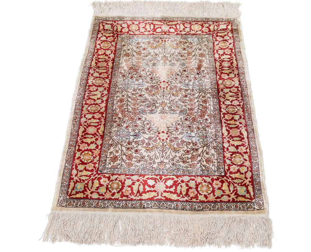 Oriental rug Hereke