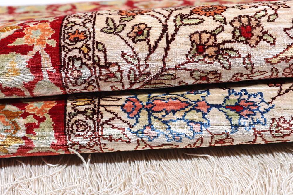 Oriental rug Hereke