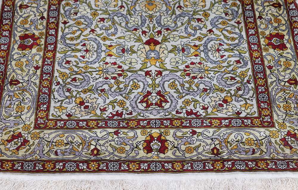 Oriental rug Hereke