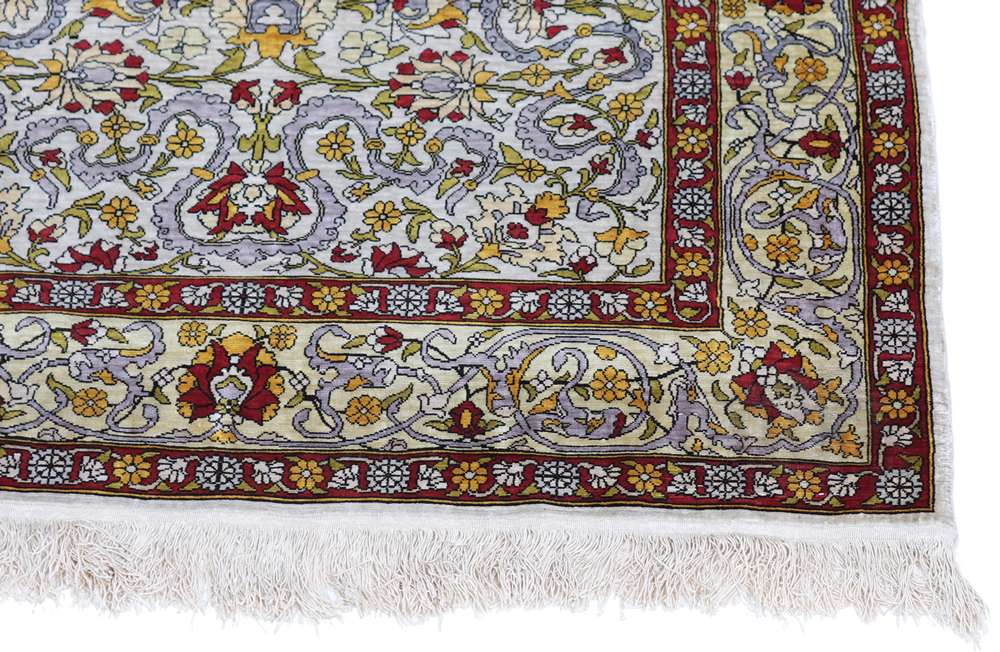 Oriental rug Hereke