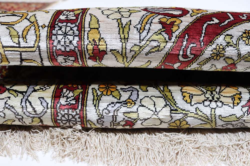 Oriental rug Hereke