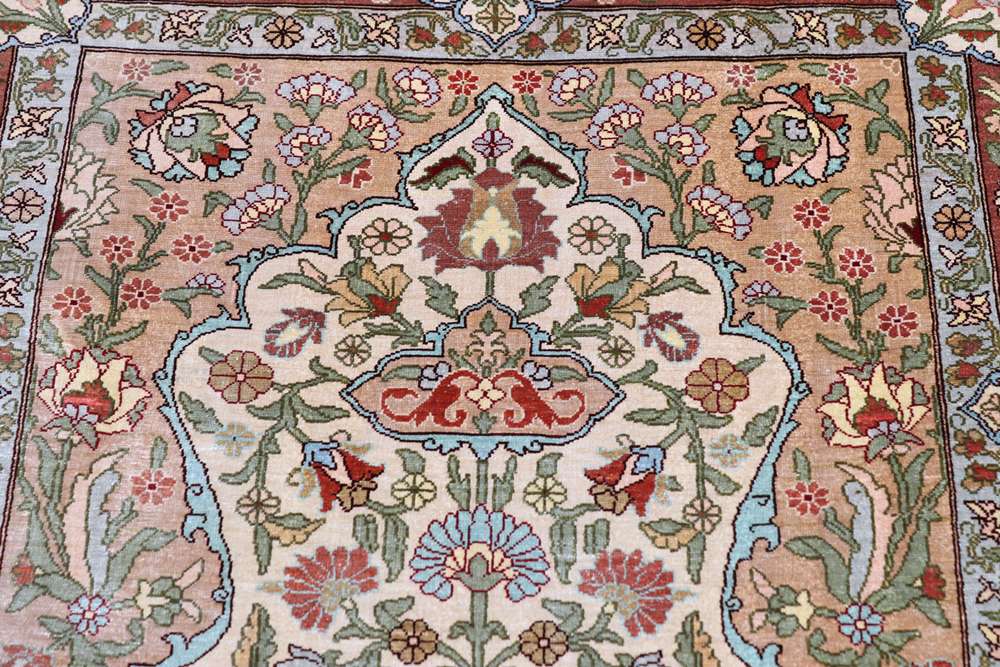 Oriental rug Hereke