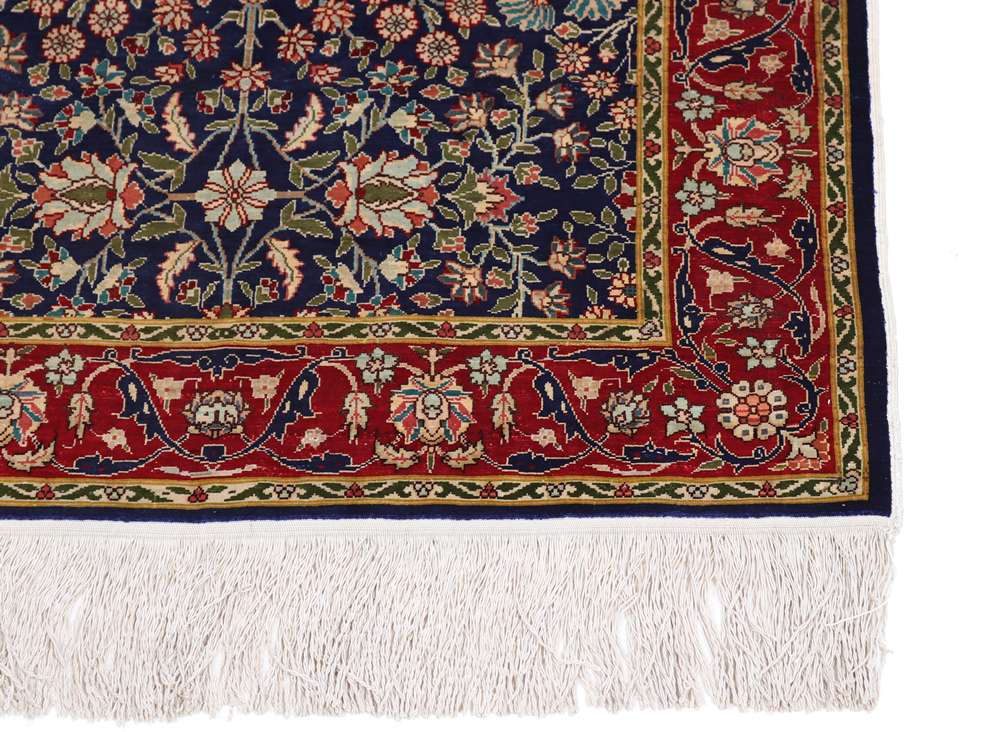 Oriental rug Hereke