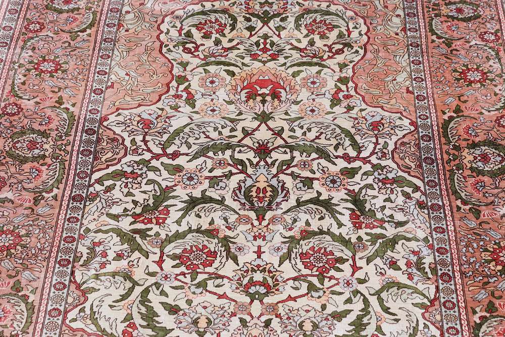 Oriental rug Hereke