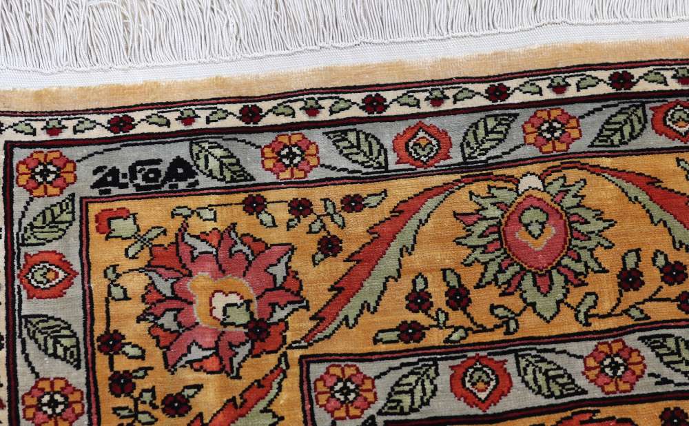 Oriental rug Hereke