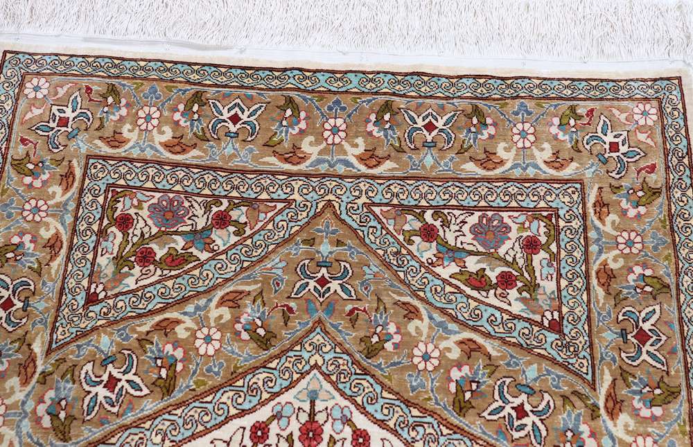 Oriental rug Hereke
