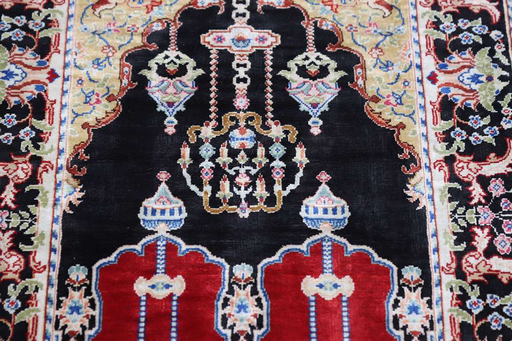Oriental rug Hereke