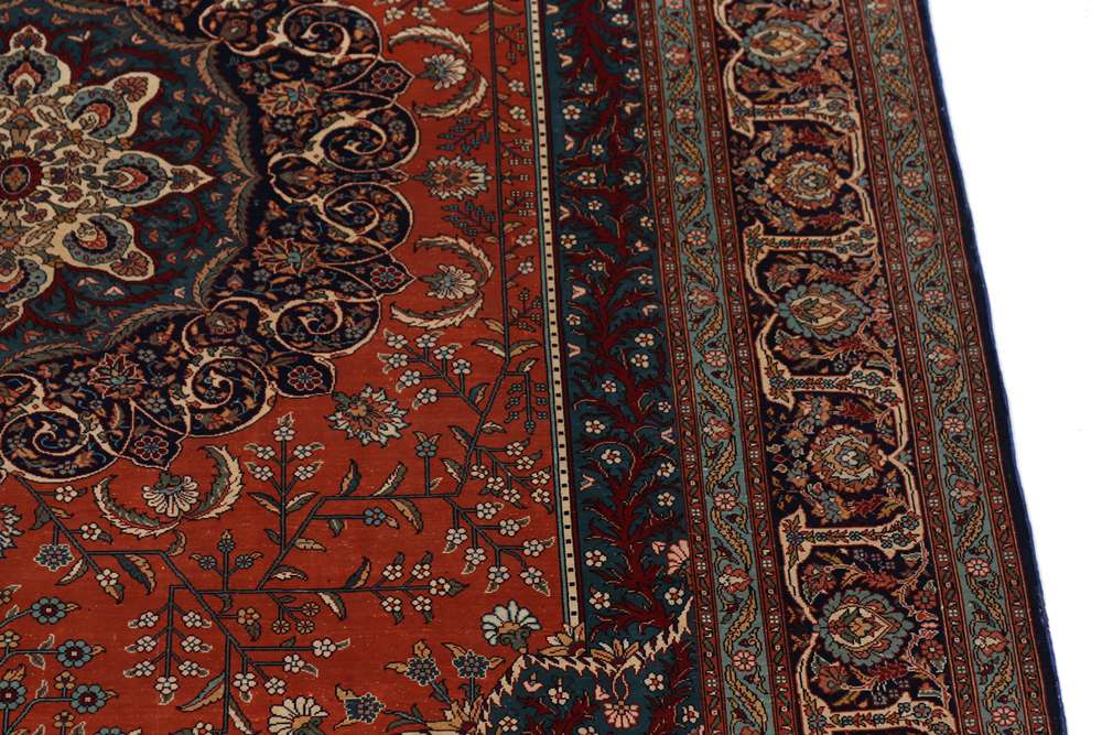 Oriental rug Hereke