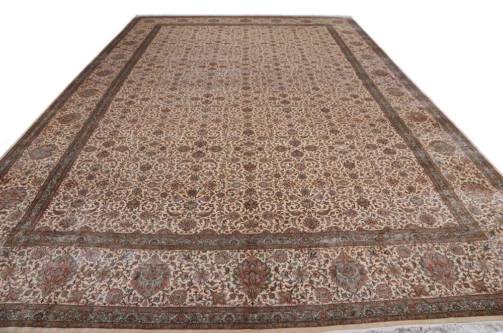 Oriental rug Kashmir