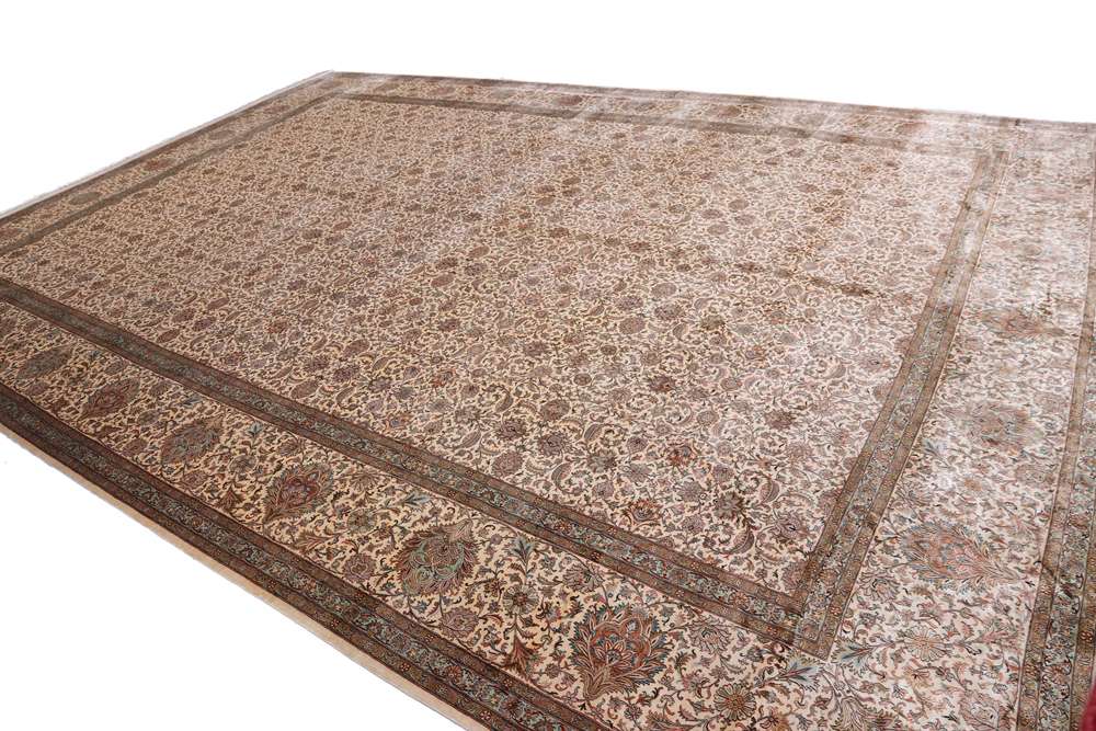 Oriental rug Kashmir