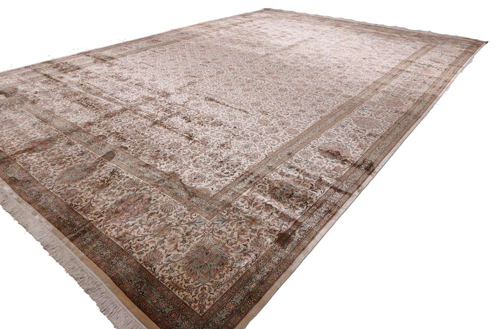 Oriental rug Kashmir