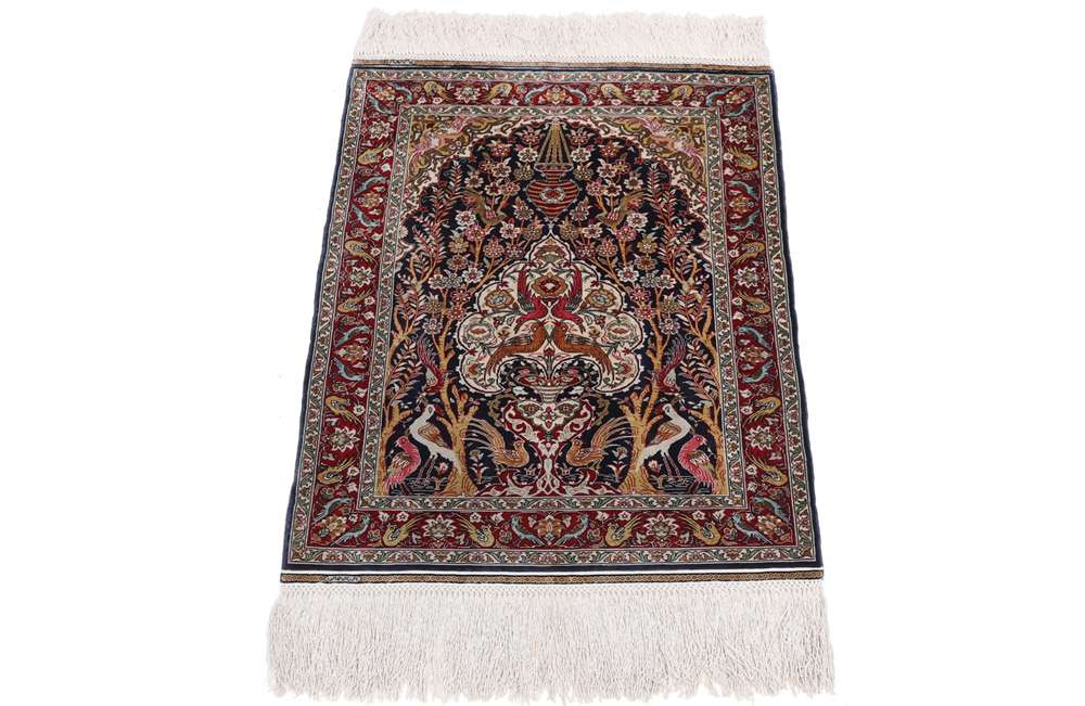 Oriental rug Hereke