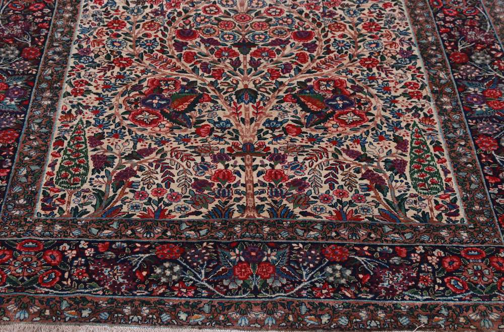 Persian rug Lawar